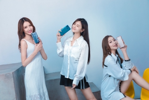 A系列产品图/A40s配图/模特图/WechatIMG23.jpeg