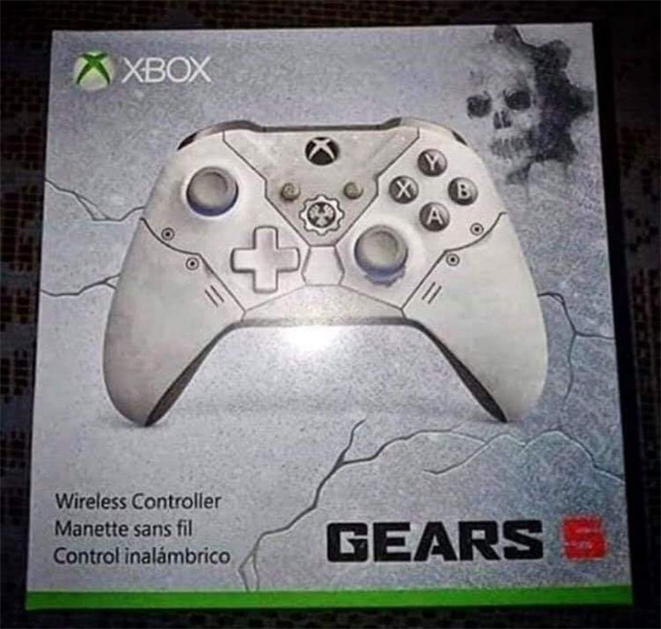 微软Xbox one《战争机器5》主题手柄曝光:灰白配色