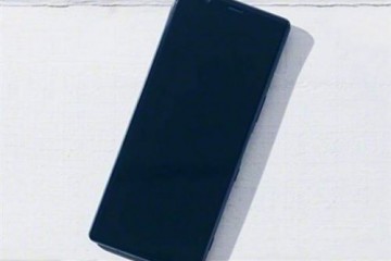 索尼新旗舰Xperia 2真机谍照曝光 依然是带鱼屏