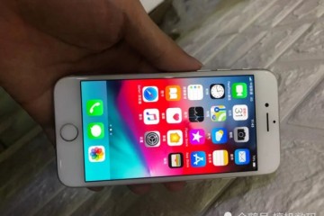 苹果火力全开防水功能＋128G跌至2899网友还是再见