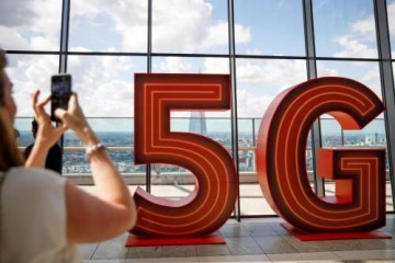 王牌加持华为与美国巨头展开5G芯片角逐