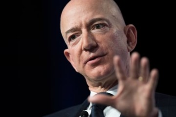 贝索斯等50多位CEO签联名信呼吁国会制定数据隐私法