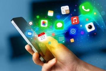 人民日报海外版莫任互联网霸王条款横行