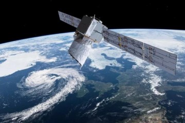 天上没交警卫星多怎样避免出车祸
