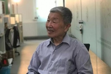 老同事眼中的屠呦呦她没那么神秘主动拿自己做实验