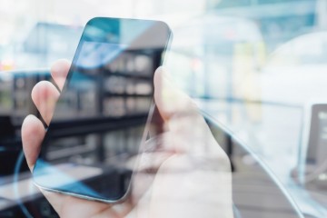 朋友圈60元环游世界虚假人设缘何流行