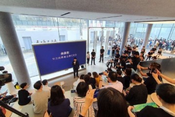 华为Mate30系列中国地区开售3个多小时销量破100万台