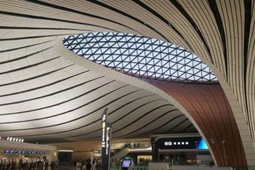 在大兴国际机场逛美食品种够丰富价格算友好