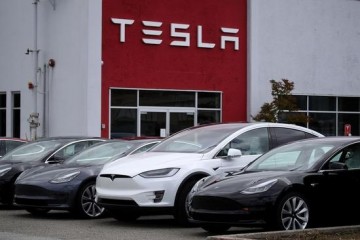 美国交通监管机构称特斯拉未能召回2000辆缺陷汽车