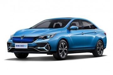 东风启辰新能源车型D60EV和跨界SUV车型T90双车齐发