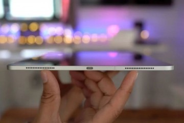 苹果这次又弯了新iPadPro被人徒手掰弯