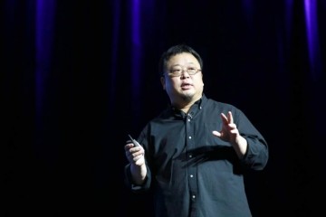 被友商坑老罗刚喊全网最低就有电商称低过老罗