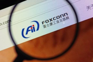 低沉的我国科技巨子接连2年收入超4000亿苹果华为都在送钱