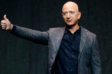 疫情令亚马逊销量大涨贝索斯身家本年增240亿美元