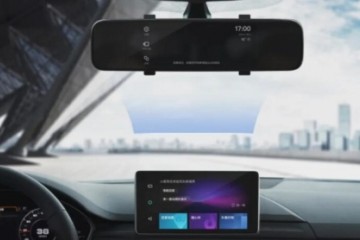 度小镜今天首发中国联通携手百度敞开智行年代