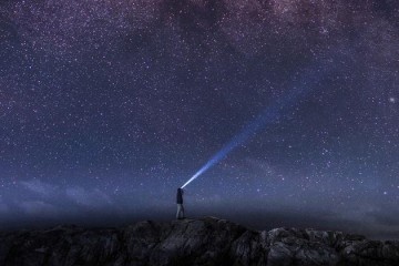 头条百科测试版上线启用域名baike.com